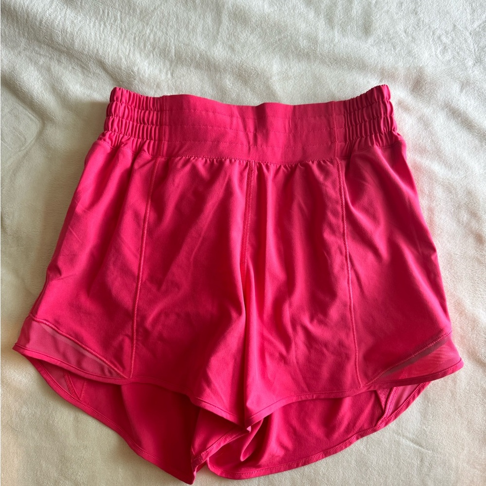 Lululmeon pink shorts